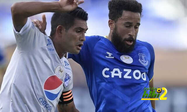 فيديو: العارضة تحرم تاونسيند من هدف جميل مع إيفرتون