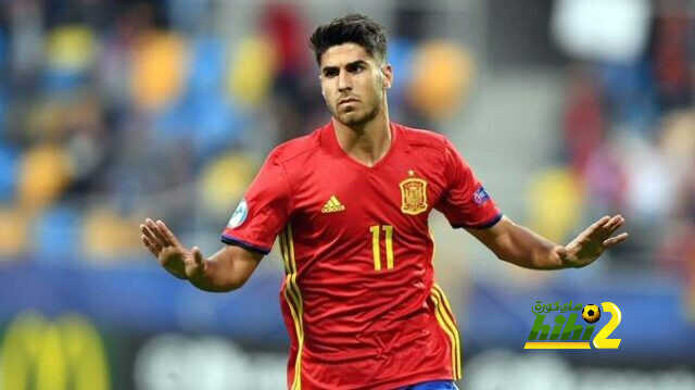 إنريكي يثير الجدل حول مستقبل أسينسيو مع ريال مدريد