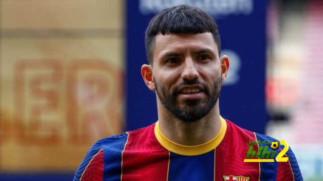 برشلونة يملك فرصة فسخ عقد اجويرو