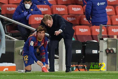 تجديد عقد كومان مع برشلونة .. مزحة سخيفة