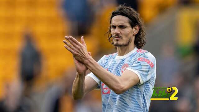 مفاجأة .. برشلونة رفض التعاقد مع كافاني لهذا السبب