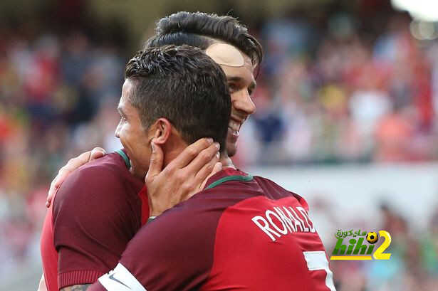 لاعب البرتغال يهاجم سولشاير بطريقة غير مباشرة
