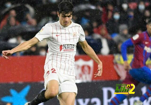 بلانكو يعبر عن استيائه من إشبيلية رغم تعادله مع برشلونة