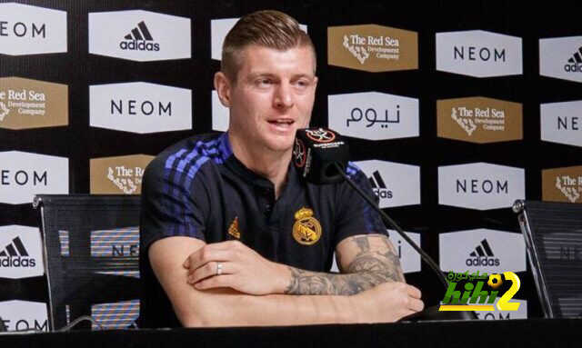 لماذا تحدثت قناة ريال مدريد عن التحكيم قبل الكلاسيكو؟