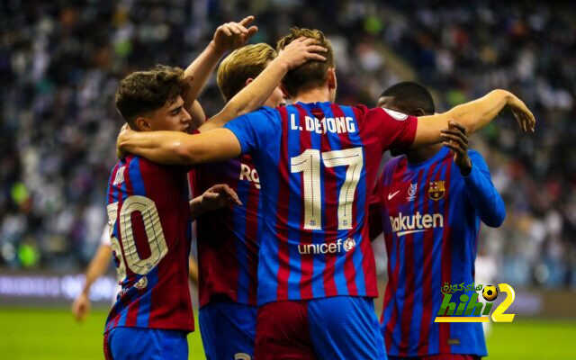 نجم برشلونة يطلب الرحيل عن الفريق