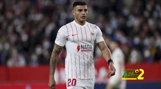دييغو كارلوس ينفي اقترابه من نيوكاسل يونايتد