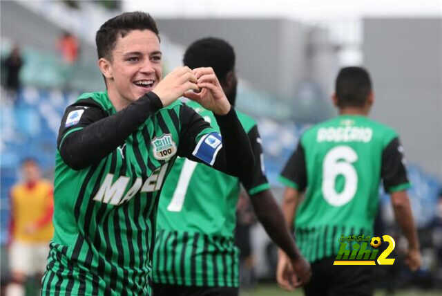 لاعب ساسولو على رادار اليوفينتوس