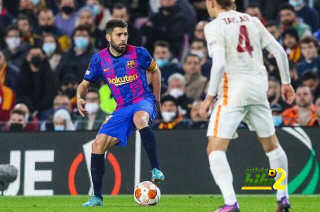صحفي كتالوني يسخر من مستوى برشلونة أمام غلطة سراي