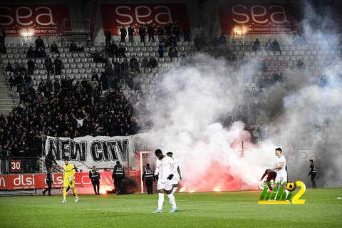 ايقاف مباراة بدوري الدرجة الثانية الفرنسي بسبب اعمال الشغب