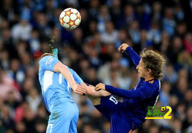 لماذا يجب على ريال مدريد عدم تأجيل احتفالات الليغا؟
