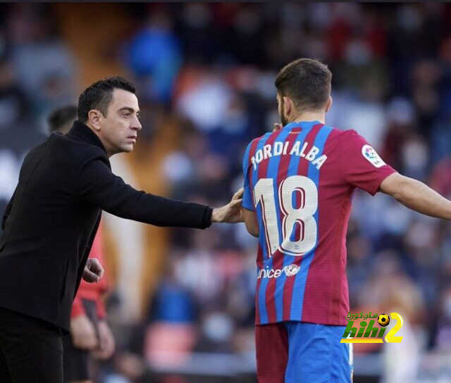 بالأرقام.. البا يهدد عرش ديمبيلي في برشلونة