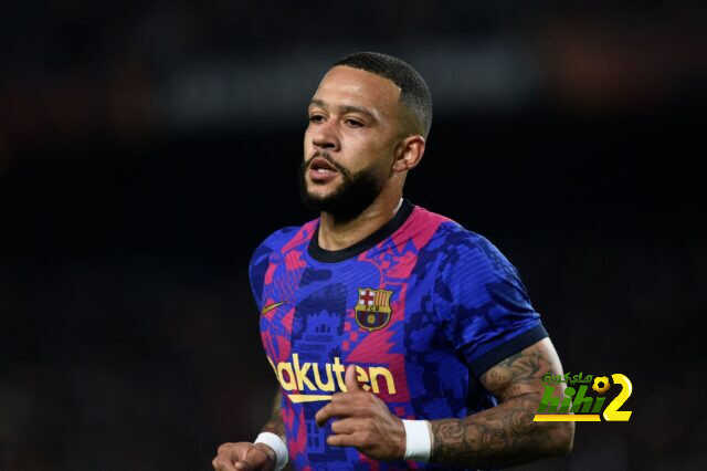 برشلونة يحدد سعر بيع ديباى