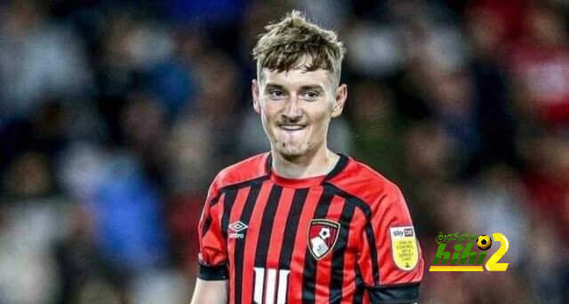 لاعب بورنموث يُعلن شفاءه من مرض السرطان