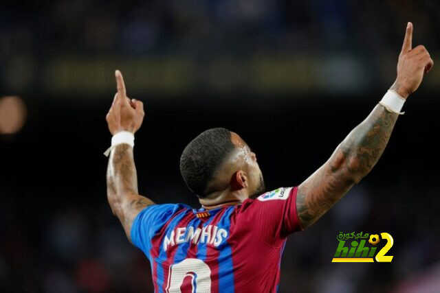 استمرار ديباي مع برشلونة