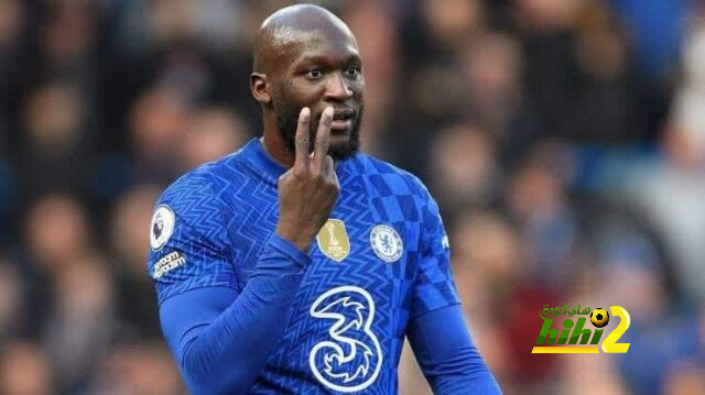 لوكاكو بديل ليفاندوفسكي في برشلونة !