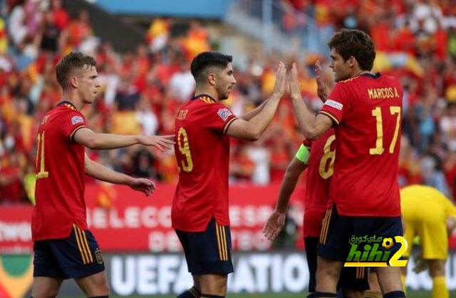 صحفي مدريدي يشيد بمستوى إسبانيا بعد مباراة التشيك
