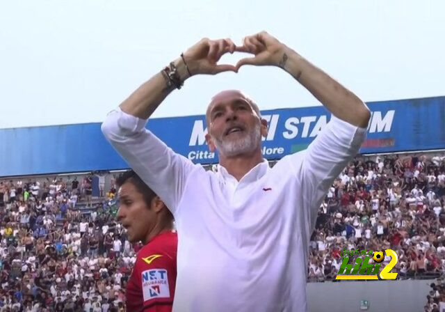 ميلان يريد ثلاثة لاعبين من باريس