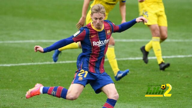 استياء مشجعي برشلونة من الإدارة بسبب قيمة دي يونج