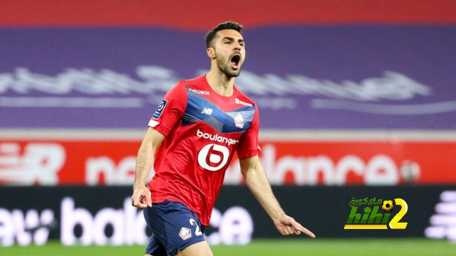 رسميا : روما يتعاقد مع التركي سيليك !