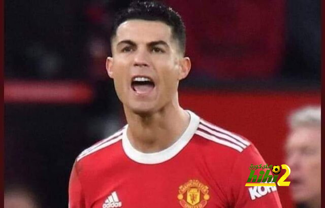 صورة .. ماجواير يتضامن مع رونالدو ضد إدارة مانشستر يونايتد