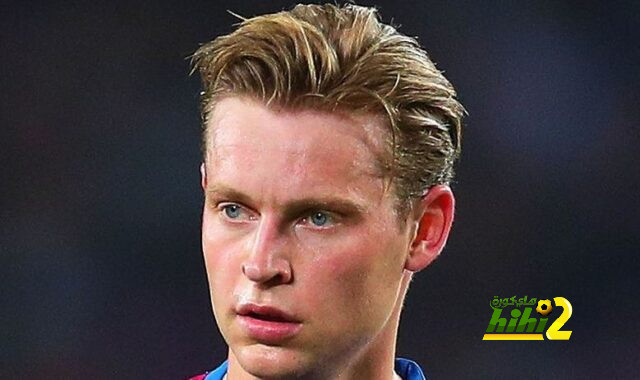 مستقبل 3 أسماء في برشلونة .. متوقف على رحيل دي يونغ!