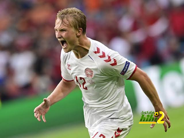 دولبيرج مهاجم نيس والدنمارك مطلوب من الثعالب!
