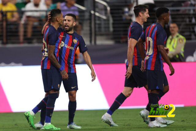 ميلان يستهدف التعاقد مع نجم برشلونة