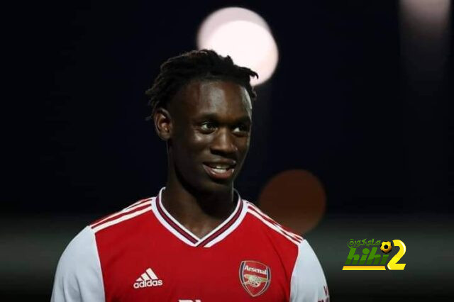 لاعب أرسنال قريب من الدوري الفرنسي