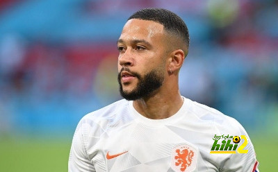 برشلونة ينتظر قرار يوفنتوس من أجل ديباي