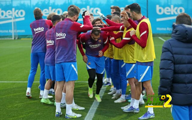 رسميا : ميلان يتعاقد مع نجم برشلونة !