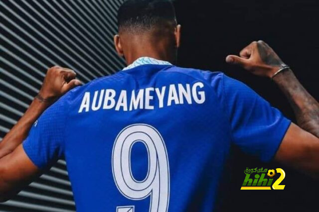 بعد غياب 5 سنوات أوباميانج يشارك في دوري أبطال أوروبا