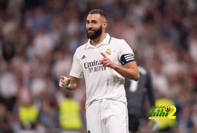 لاعب خيتافي : بنزيما أفضل مهاجم في العالم