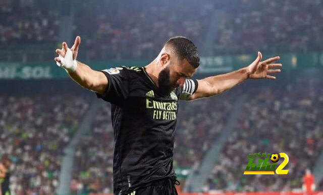 رانييري يشيد بإنجاز بنزيما الموسم الماضي والكرة الذهبية