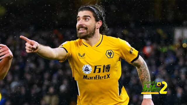 نيفيز يرد على مفاوضات برشلونة لضمه