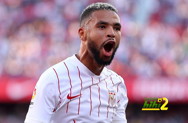 النصيري يضع مدرب المنتخب الوطني في ورطة !