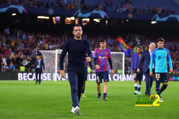 مدرب فالنسيا السابق : تشافي ناجح مع برشلونة