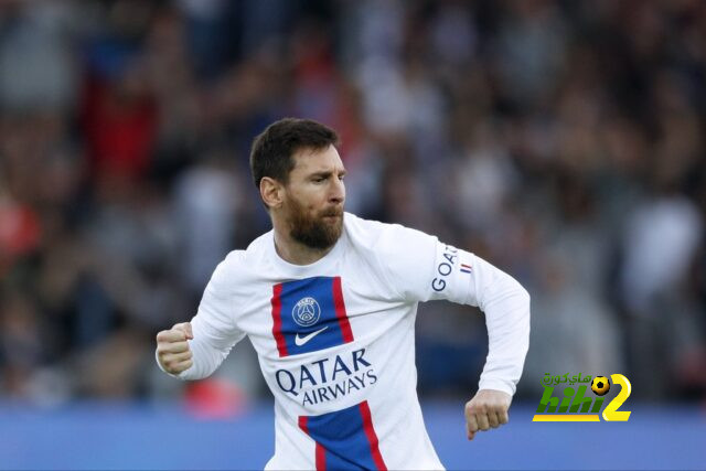 فريق ميسي الأول يخطط لضم نجم باريس سان جيرمان