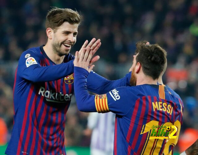 ميسي يؤكد الحقيقة …بيكيه سبب رحيله عن برشلونة !