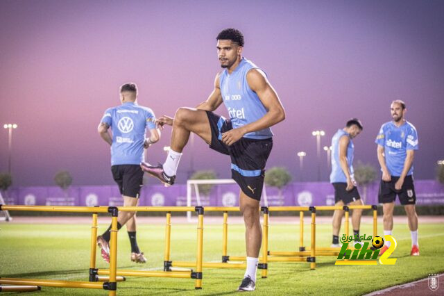 أراخو يظهر في تدريبات منتخب بلاده بعد عودته من الإصابة