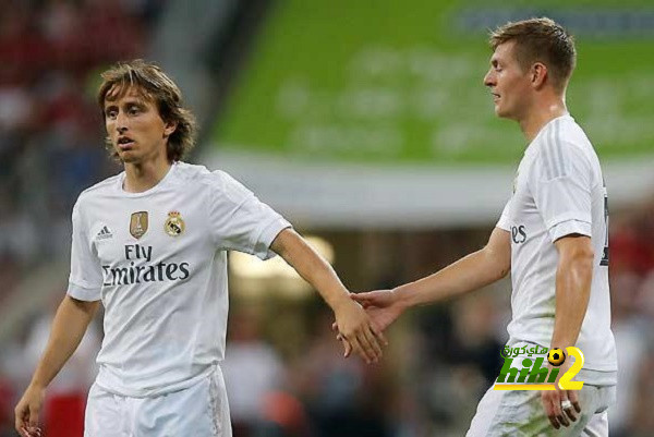 موقف كروس ومودريتش من التجديد للريال.!