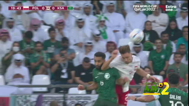 هل استحق لاعب بولندا الطرد أمام السعودية ؟