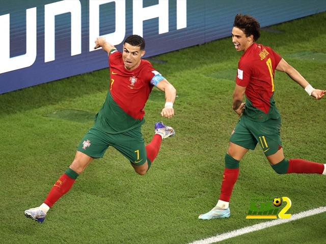 كريستيانو رونالدو يسجل هدف التقدم للبرتغال ضد اوروغواي !
