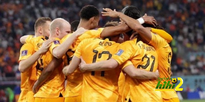هولندا تضيف الهدف الثاني في مرمى قطر