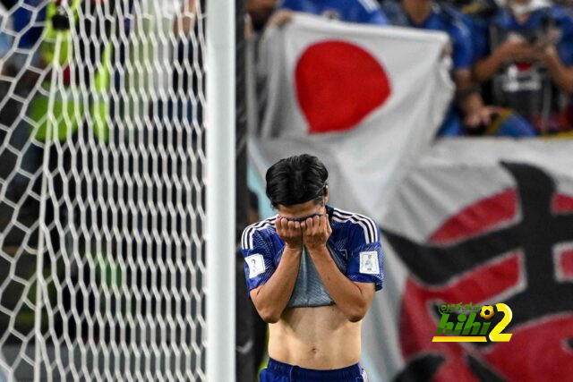 بالدموع.. الحسرة تسيطر على لاعبي اليابان بعد الخروج من كأس العالم