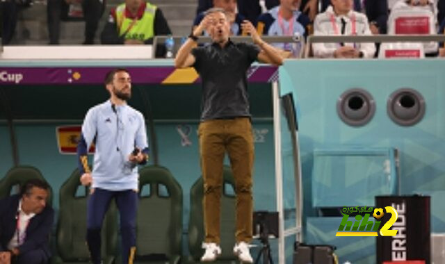 صورة : حسرة انريكي بعد ضياع فرصة سارابيا