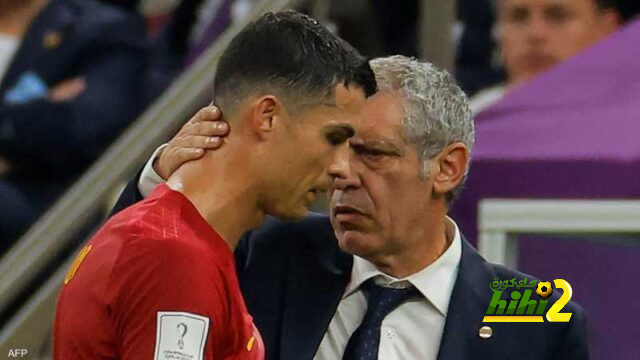جماهير البرتغال تطالب برحيل سانتوس !