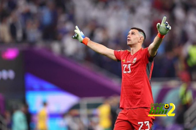 كم حارس يسبق مارتينيز في كأس العالم ؟