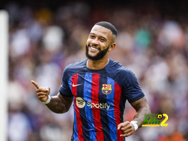 عرض جديد من الدوري الإنجليزي لضم ديباي