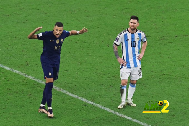 الحل الوحيد لمبابي للتفوق على ميسي والحصول على الكرة الذهبية