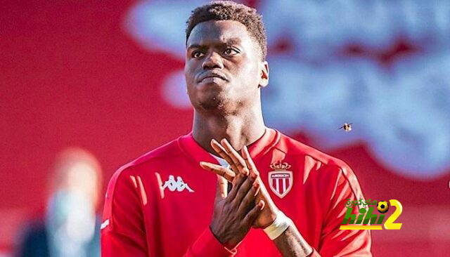 مانشستر يونايتد ينافس تشيلسي على بادياشيل
